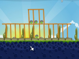 Игра Огромные Злые Птицы (Angry Birds Huge) — играть онлайн бесплатно (изображение №5)