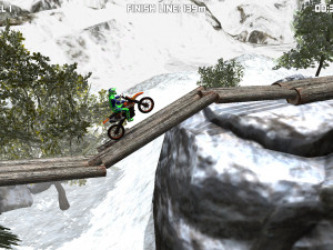 Игра Зимний Мототриал 2 (Bike Trials Winter 2) — играть онлайн бесплатно (изображение №3)
