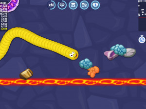Игра Охота на Червей - Зона Змей ИО (Worm Hunt - Snake zone iO) — играть онлайн бесплатно (изображение №2)