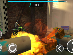 Игра Экстремальные Трюки на Мотоцикле (Stunt Bike Extreme) — играть онлайн бесплатно (изображение №4)